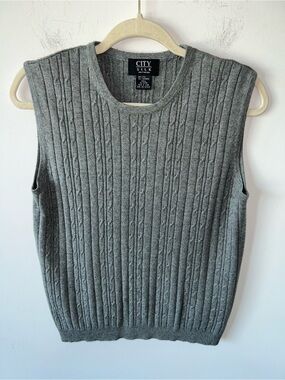City Silk Women's Gray Silk and Cashmere Cable-Knit Sleeveless Sweater Vest Gray